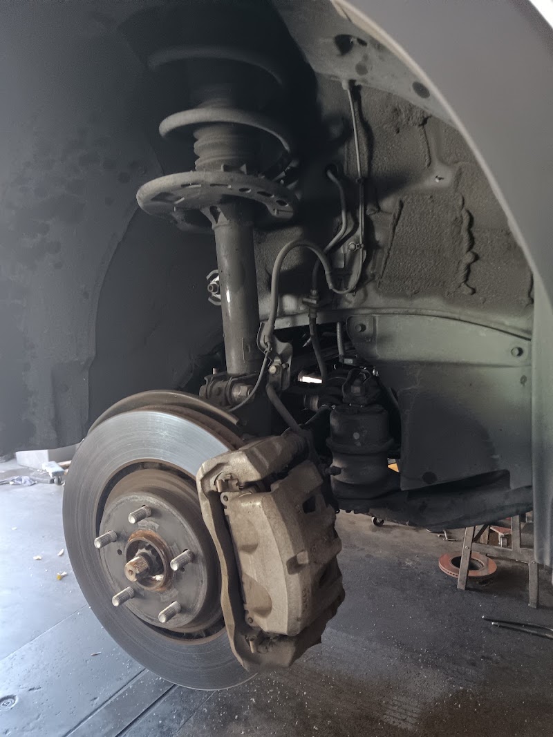 Melrose Auto Repair Shop in Los Angeles
